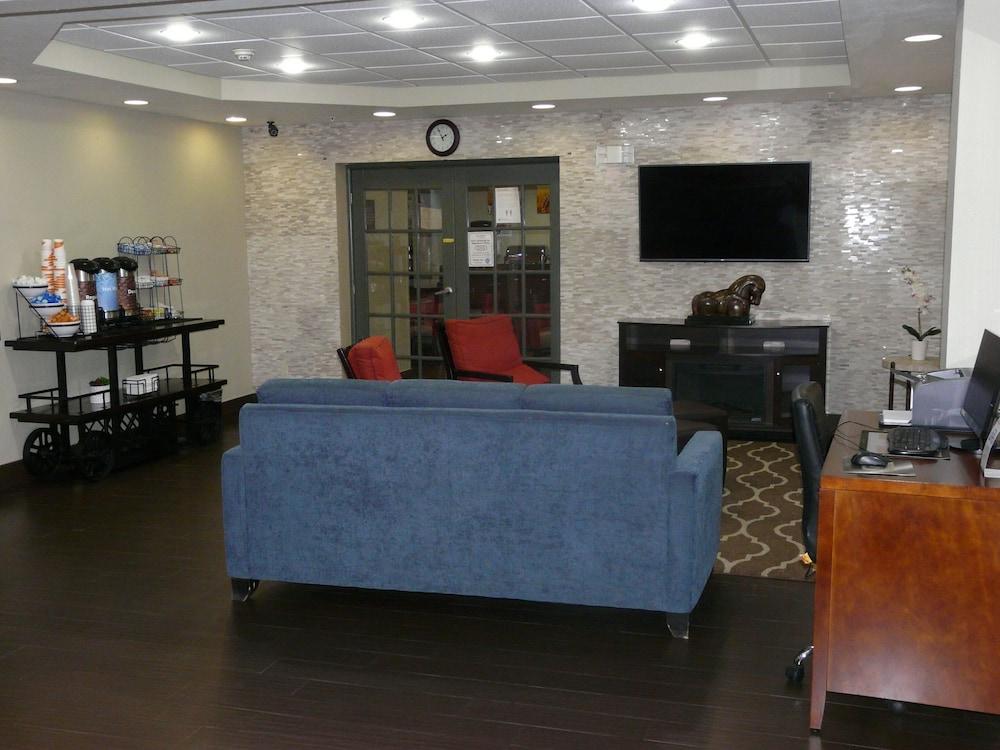 Comfort Inn Fort Myers Northeast Екстериор снимка
