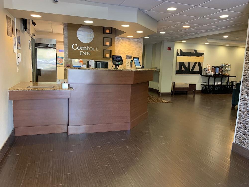 Comfort Inn Fort Myers Northeast Екстериор снимка