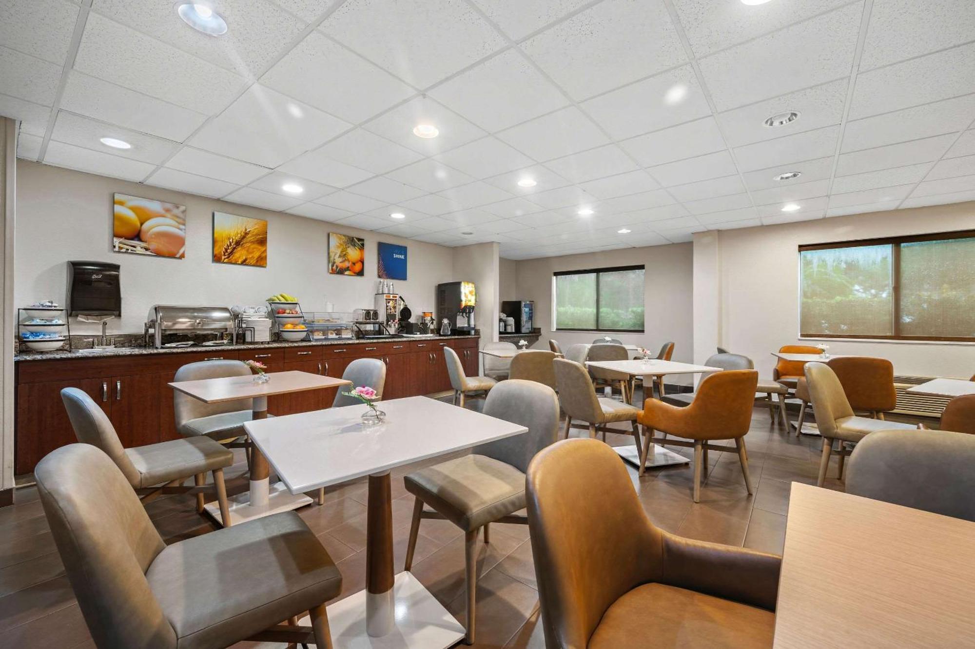 Comfort Inn Fort Myers Northeast Екстериор снимка