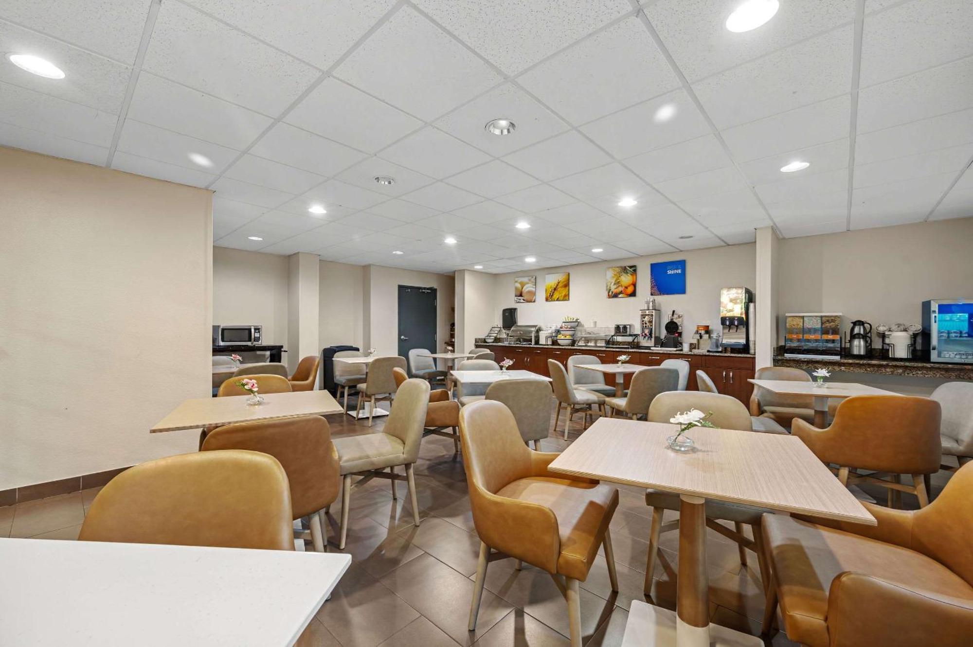 Comfort Inn Fort Myers Northeast Екстериор снимка