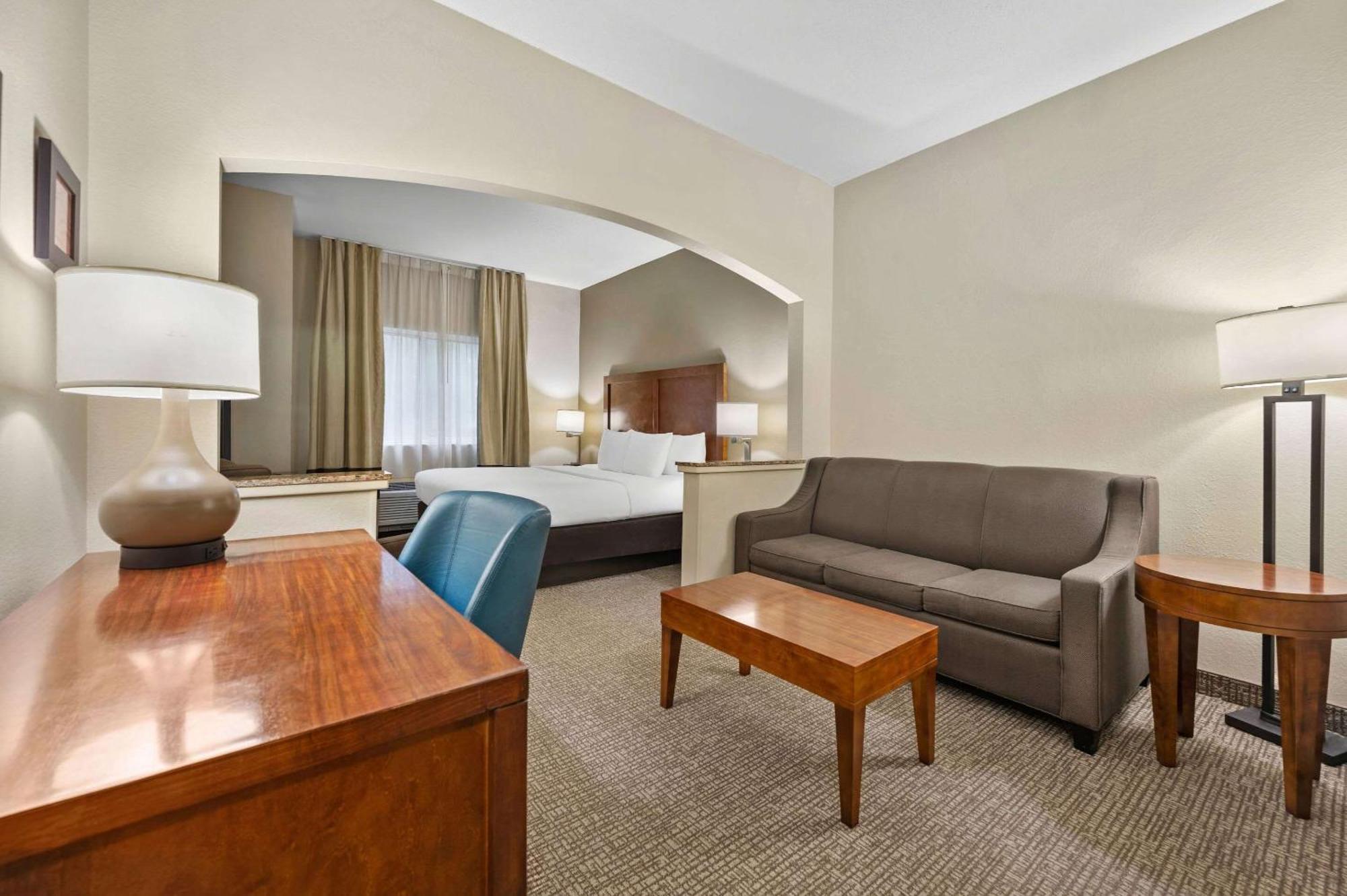 Comfort Inn Fort Myers Northeast Екстериор снимка