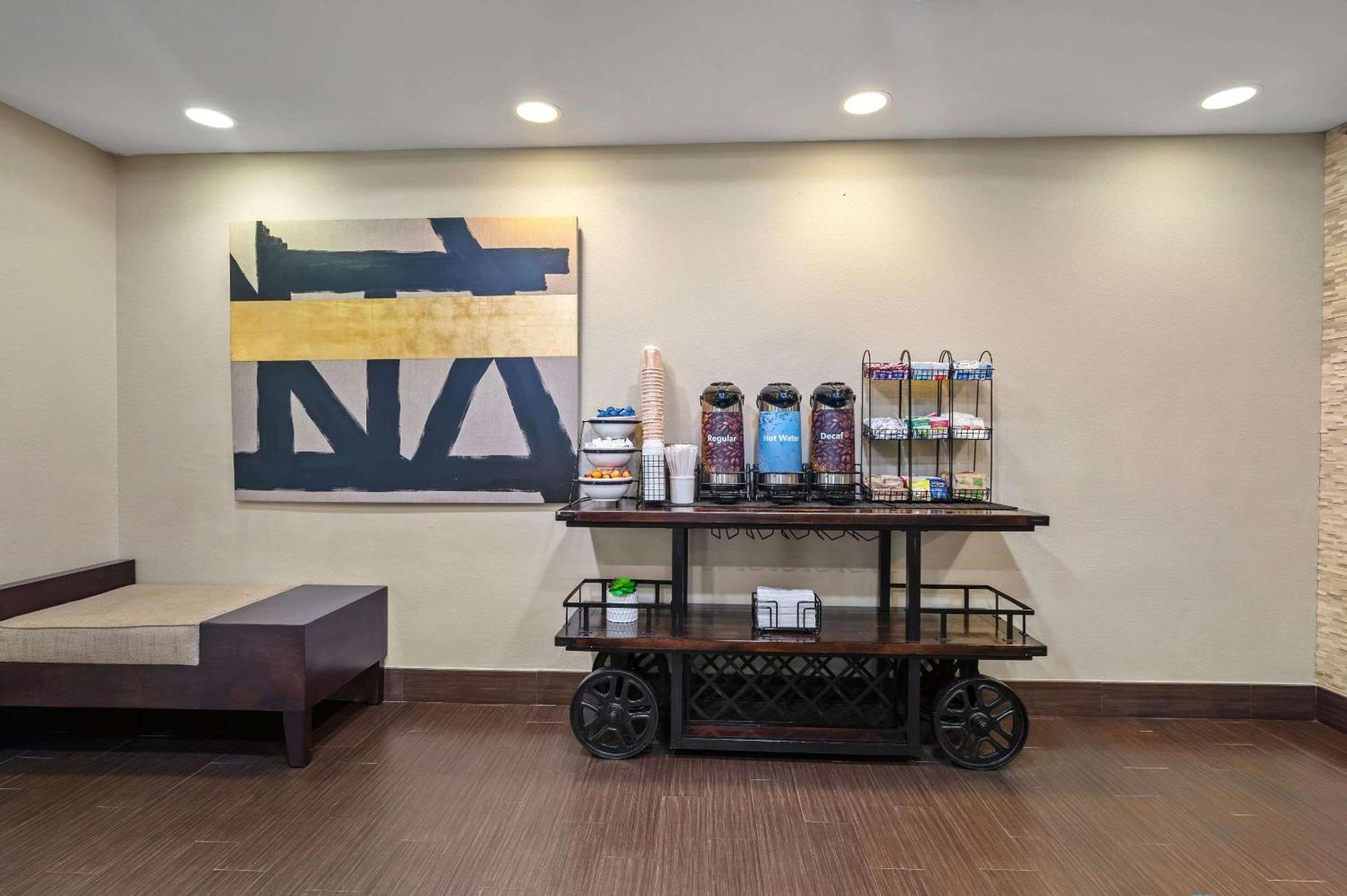 Comfort Inn Fort Myers Northeast Екстериор снимка