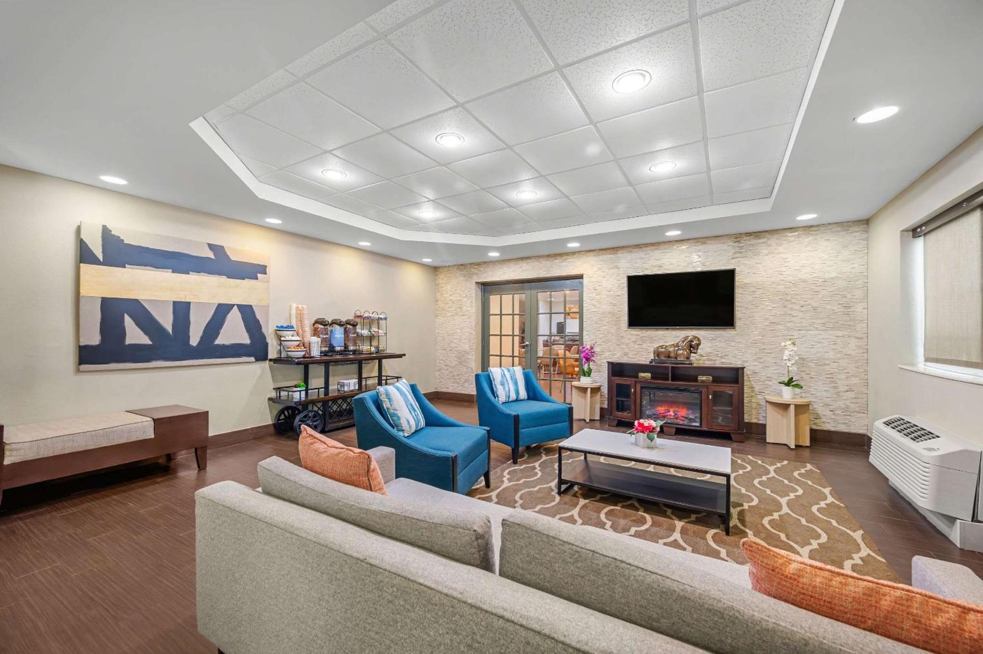 Comfort Inn Fort Myers Northeast Екстериор снимка